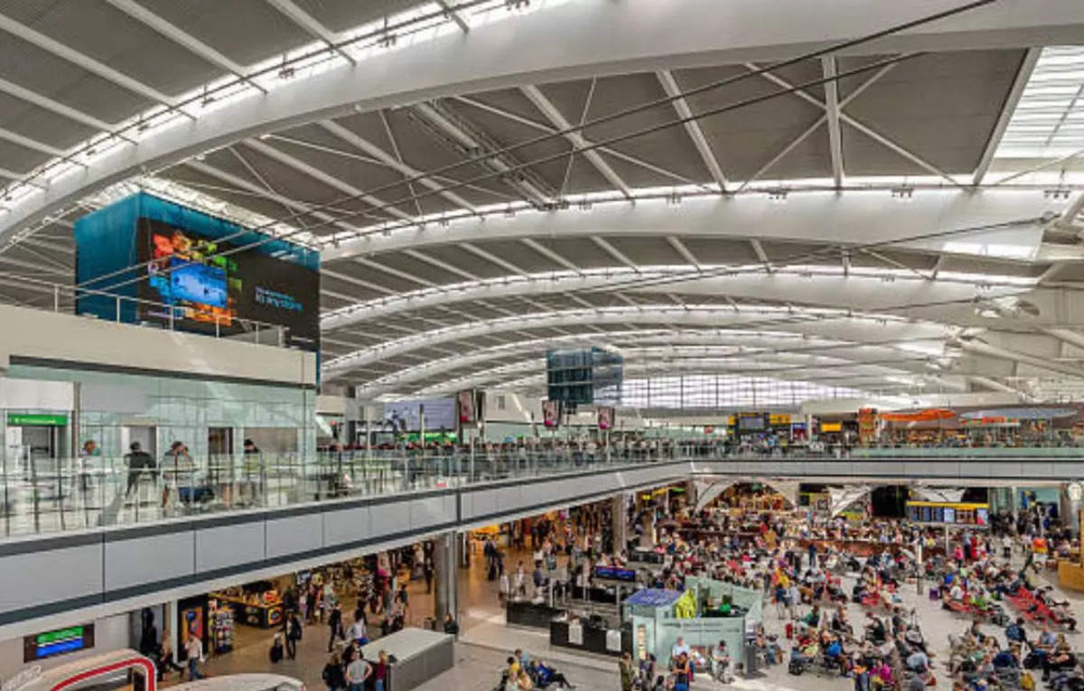 Travelers stranded as widespread delays hit UK airports, ET TravelWorld News, ET TravelWorld